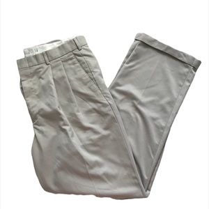 Perry Ellis men’s pleated cuffed khakis 36x34